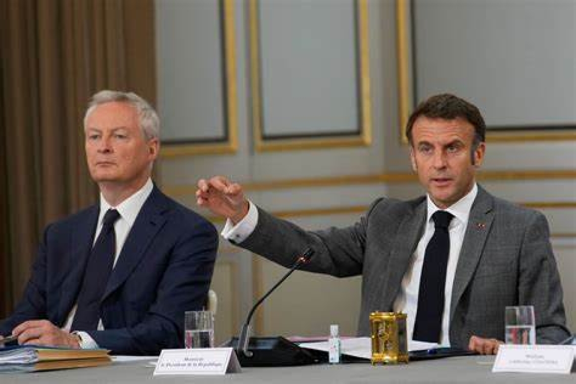 Le budget 2025 du gouvernement français suscite de vives réactions. Alors que le ministre des Finances, Bruno Le Maire, défend un projet équilibré, l'opposition accuse le gouvernement d'imposer une politique d'austérité.